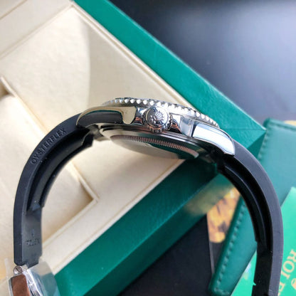 YACHT-MASTE BLACK BEZEL WHITE DIAL