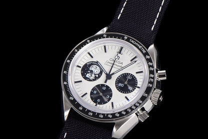 SPEEDMASTER MOONWATCH SNOOPY BLACK BEZEL TEXTILE