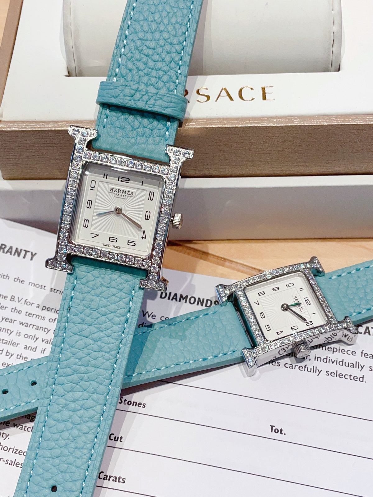 HM HEURE H 26 SILVER WHITE DIAL EPSOM LEATHER EPSOM LEATHER