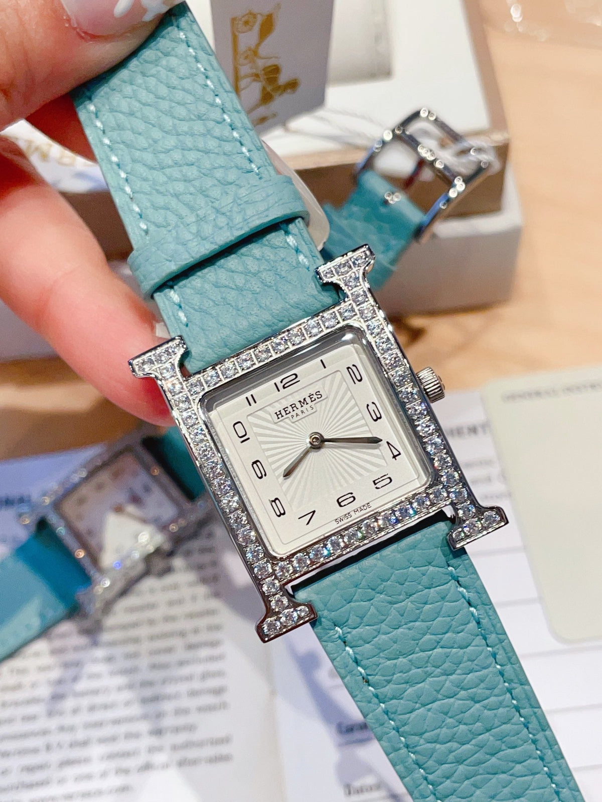 HM HEURE H 26 SILVER WHITE DIAL EPSOM LEATHER EPSOM LEATHER