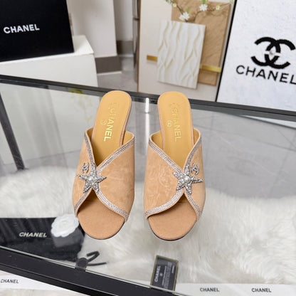 CC Star Brooch Mules Beige Cashmere Leather 872822