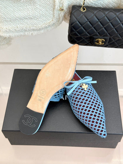 CC 26A Bow Pointed-Toe Mules Blue Leather 887975