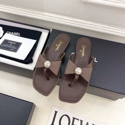 CC Pearl Bow Thong Flat Sandals Brown Satin 891778