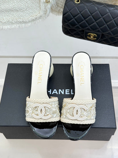 CC Pearl Heel Beaded Embroidered Mules White Lambskin 904679