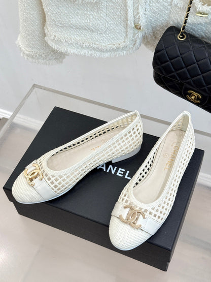 CC Mesh Woven Ballet Flats White Woven Fabric 904673