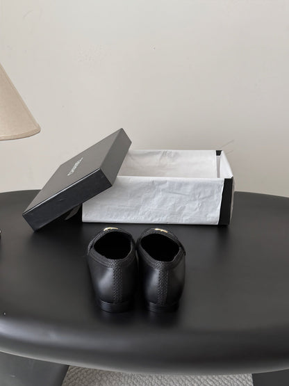 CC Quilted Logo Loafers Black Leather 914186