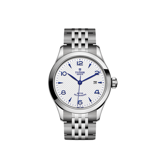 1926 28mm - Opaline on Bracelet