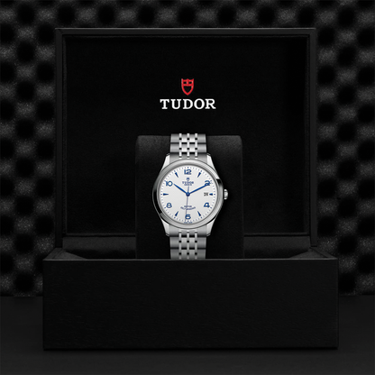 1926 41mm - Opaline on Bracelet