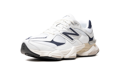 9060 "White / Navy" U9060VNB