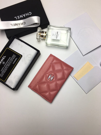 CC CARD HOLDER 11.2 CORAL CALFSKIN SILVER ICON