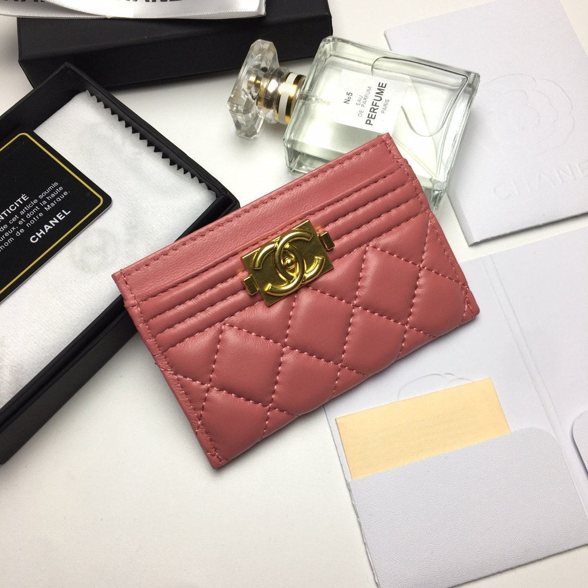 CC BOY CARD HOLDER 11.2 CORAL CALFSKIN GOLD ICON