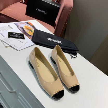 CC 26s Ballet Flat Black Beige Patent Leather 868440
