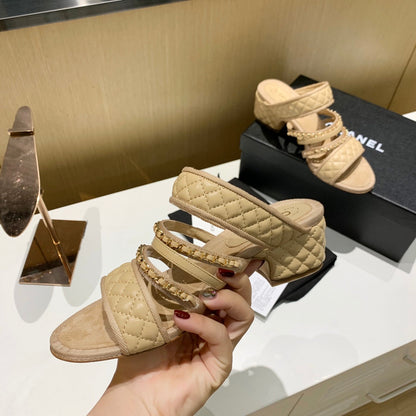 CC 26s Elegant Chain Sandals 4.5cm Beige Sheepskin 868703