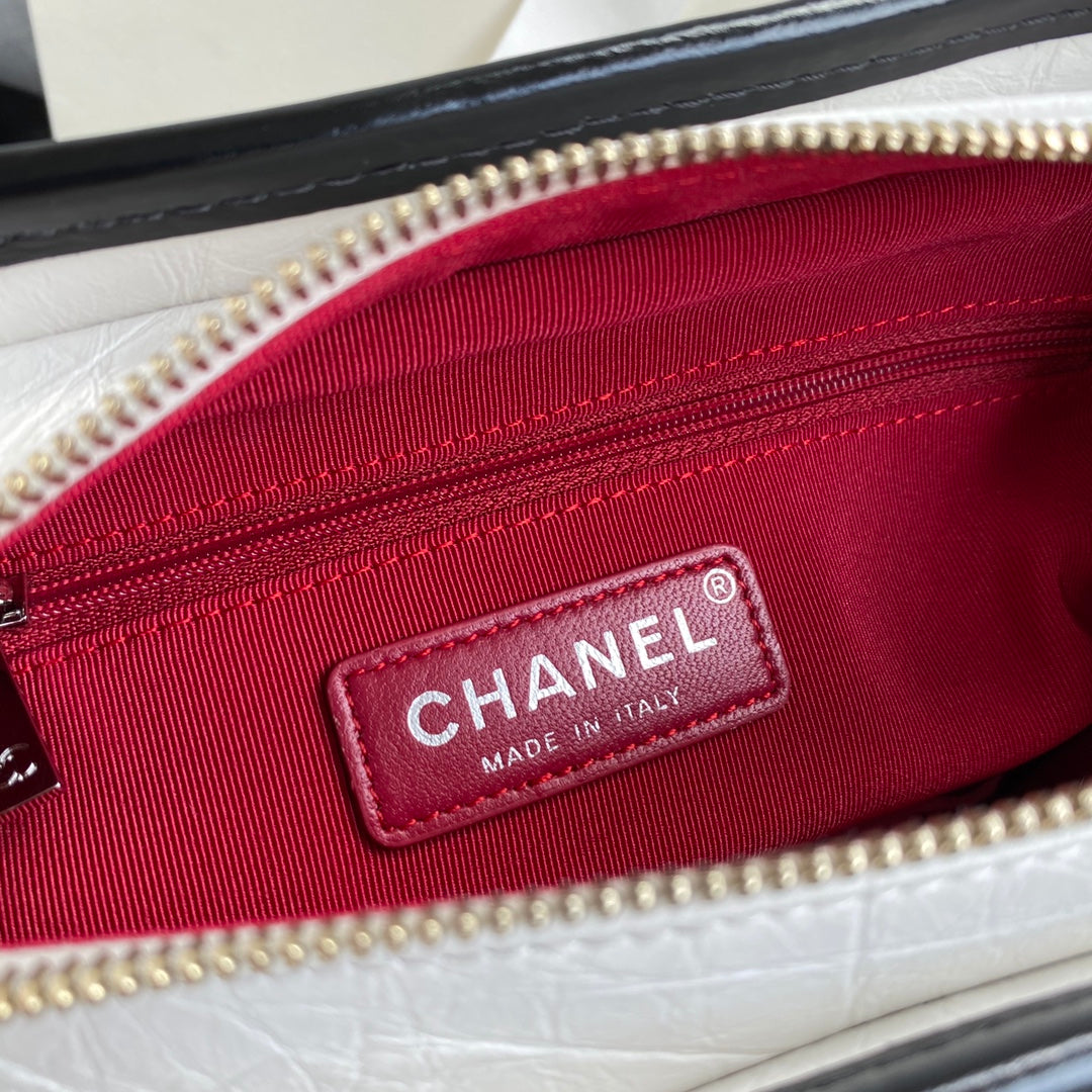 Chanel 25 Gabrielle Black White  20cm Calfskin 289506