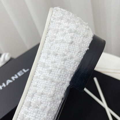 CC 26s Balletr Flat Black White Tweed Leather 944423