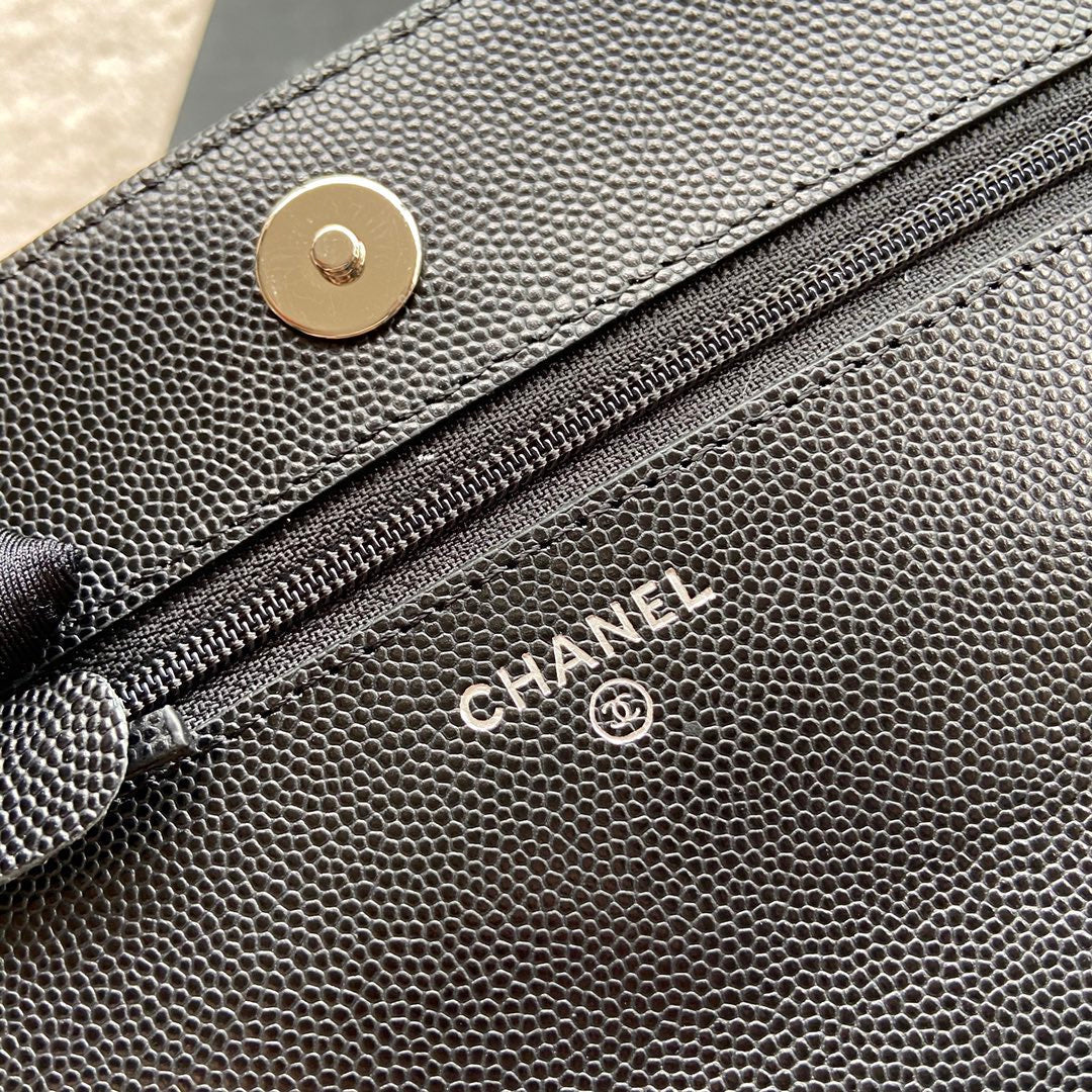 CC Classic Woc 20cm All Black Grained Calfskin