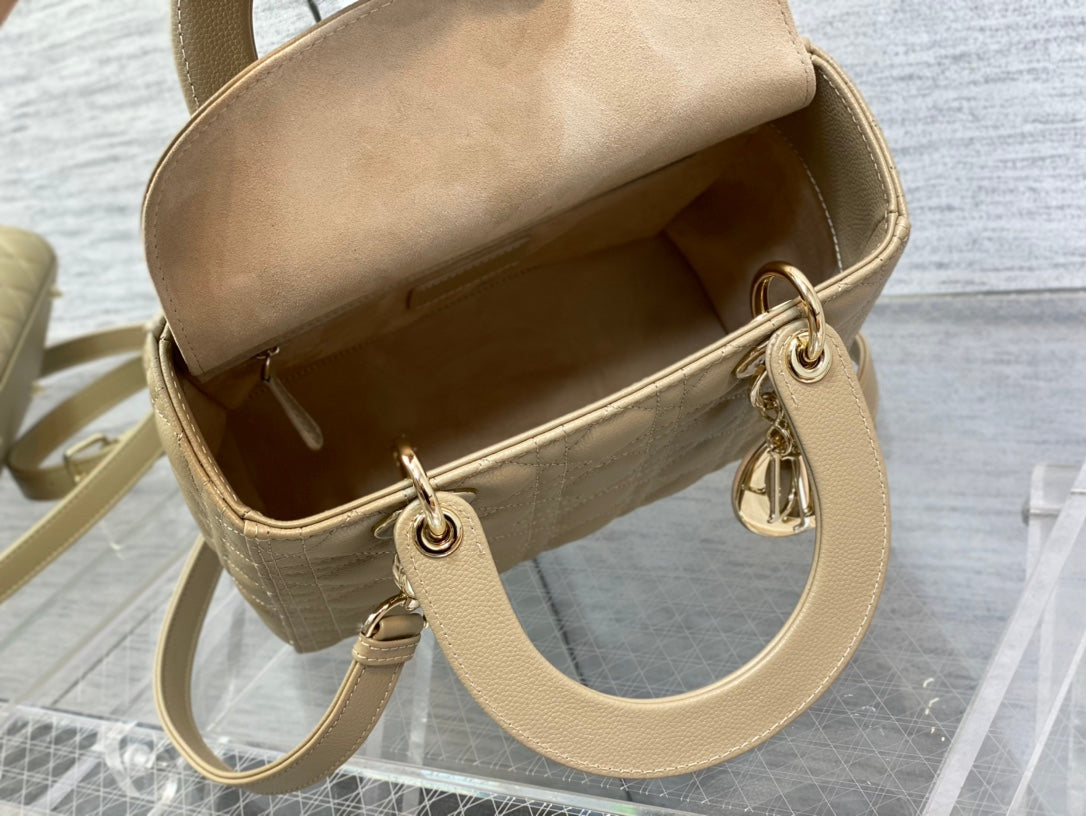 medium lady 24 ecru calfskin ghw