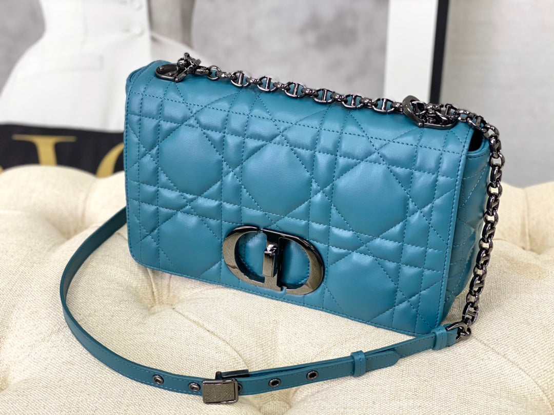 medium caro 25.5 azure blue black hardware