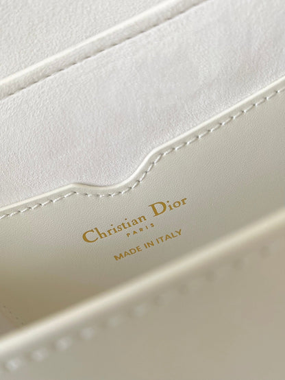 medium cd east west bobby 22cm white calfskin ghw