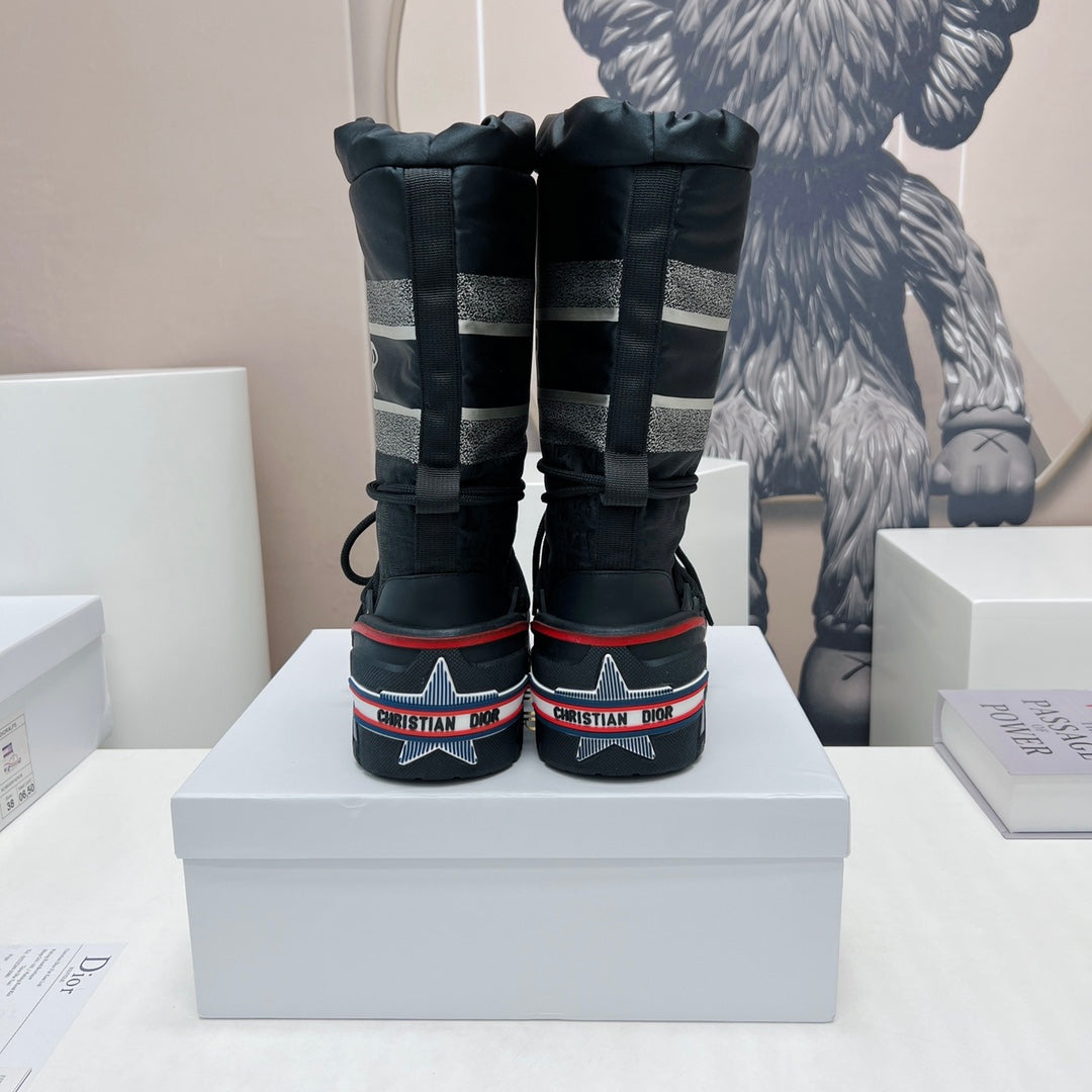 CD Platform Snow Boots Black Red Cowhide Nylon Fabric 539651