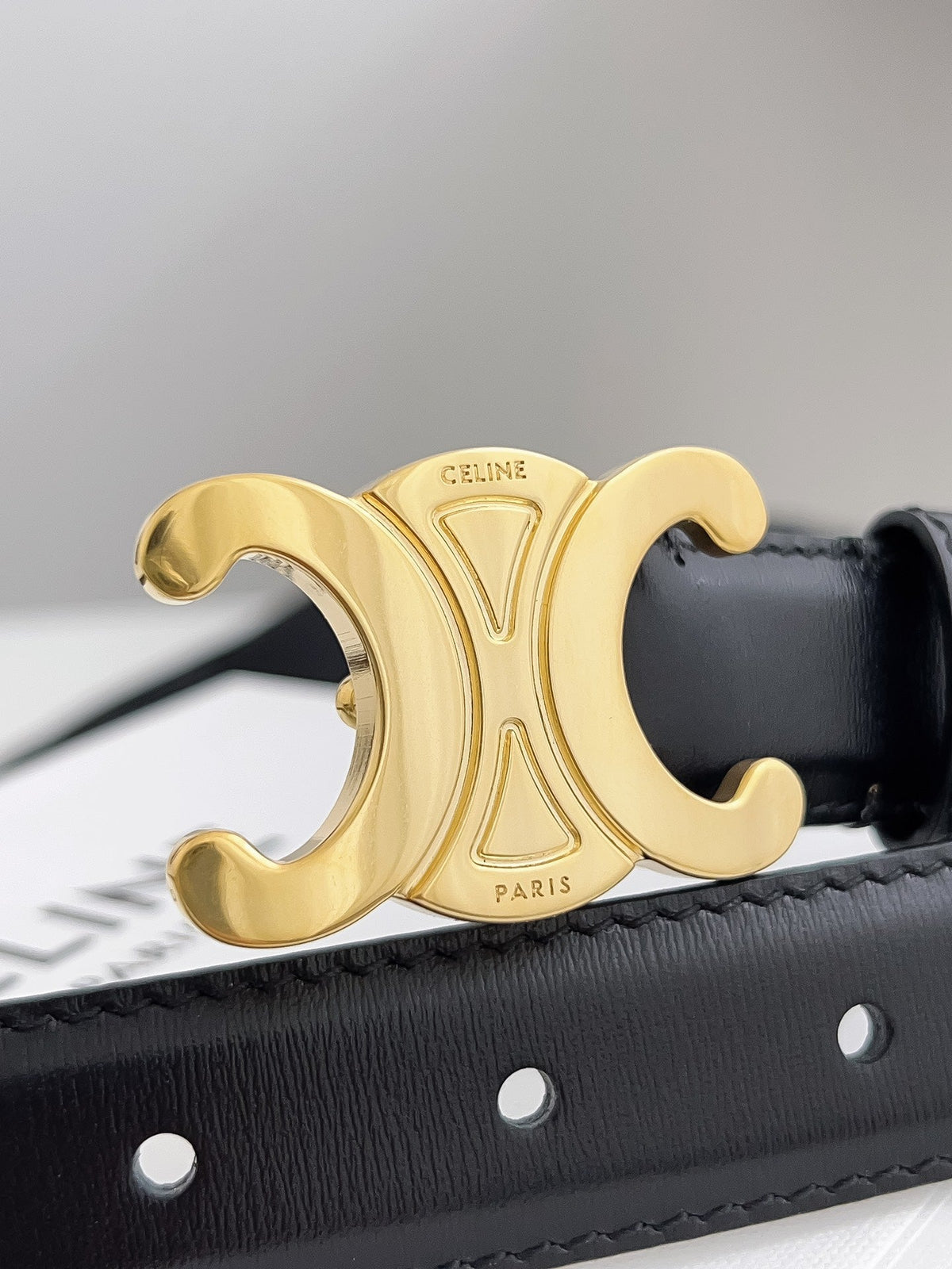 CELINE 26S BELT 25 MM IN BLACK CALFSKIN 672024