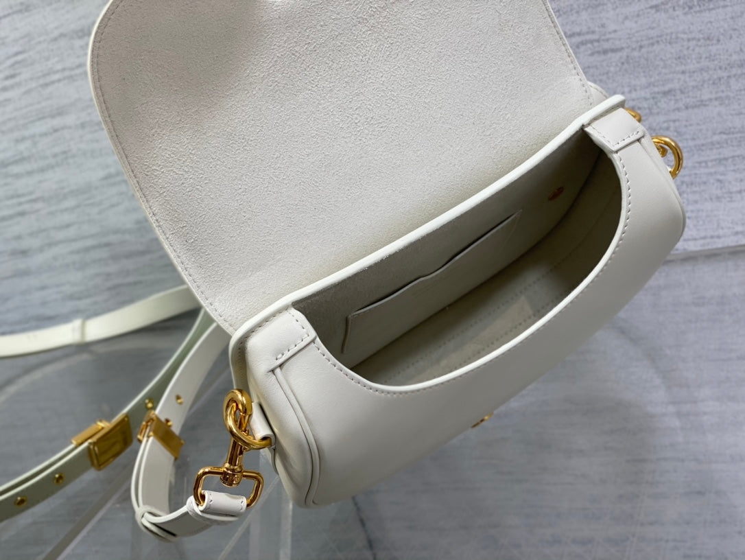 MEDIUM CD BOBBY 22CM WHITE CALFSKIN GOLD HARDWARE