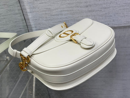 MEDIUM CD BOBBY 22CM WHITE CALFSKIN GOLD HARDWARE