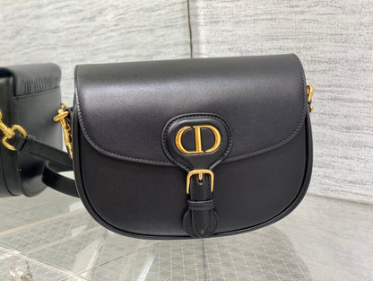 MEDIUM CD BOBBY 22CM BLACK CALFSKIN GOLD HARDWARE