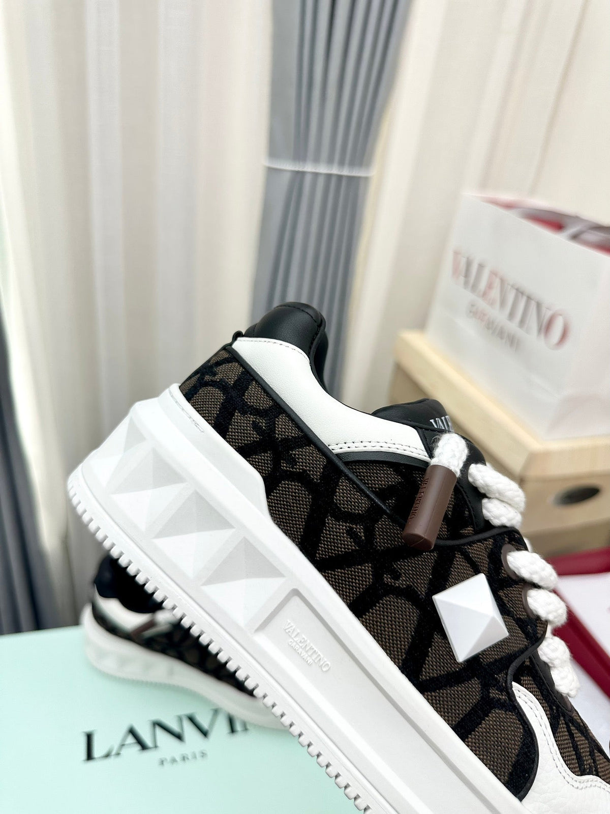One Stud Xl Low-Top Sneaker Brown Black White Nappa Leather And Toile Iconographe Fabric