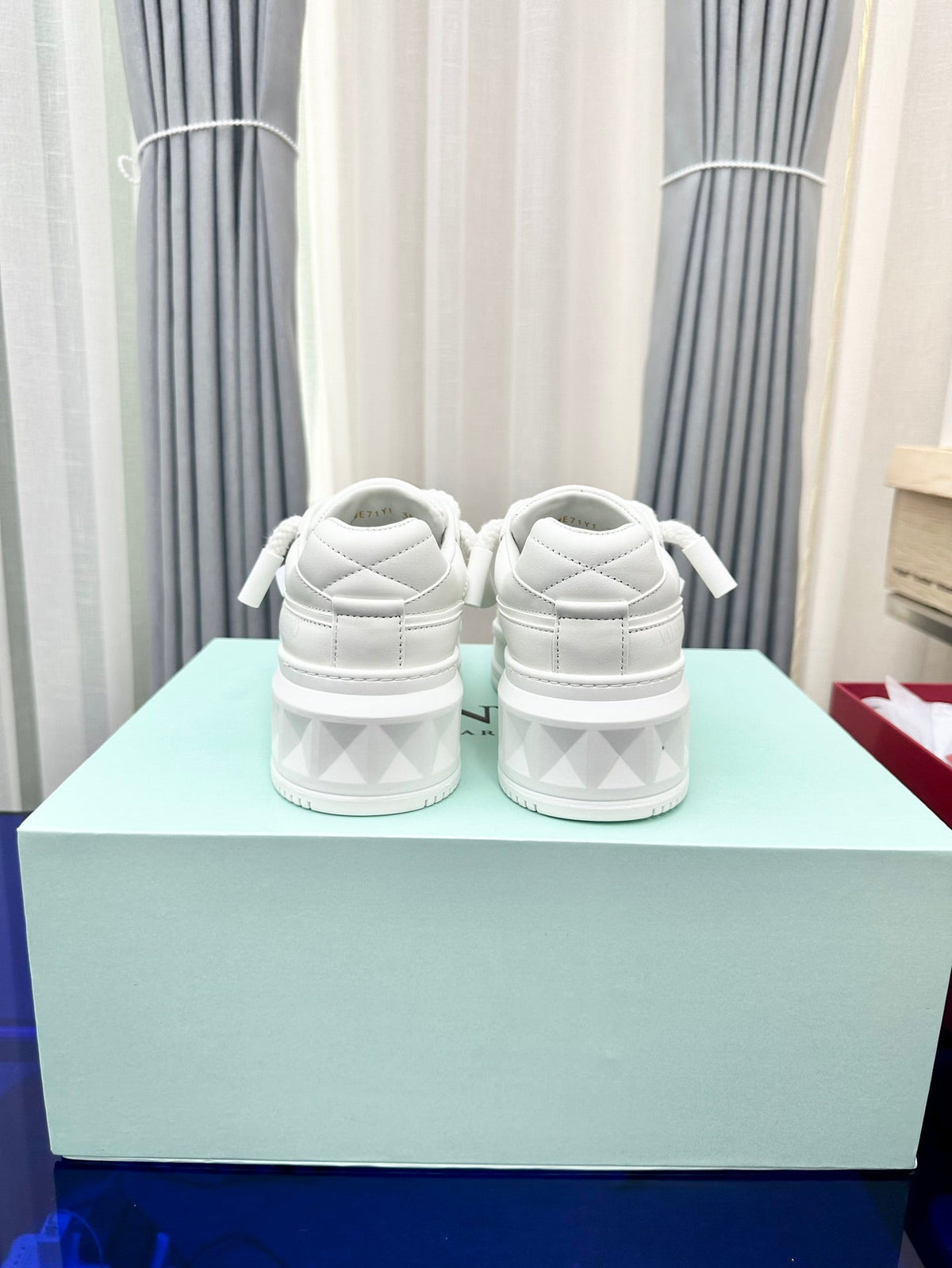 One Stud Garavani White One Stud XL Sneakers
