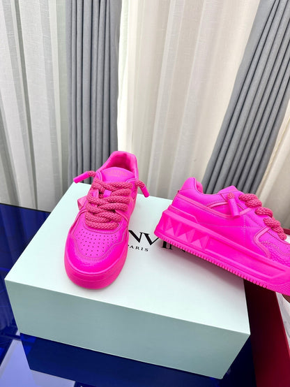 One Stud Garavani Pink One Stud XL Sneakers