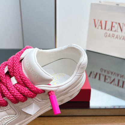VT 2025 Garavani Sneakers White Pink Cowhide 546989
