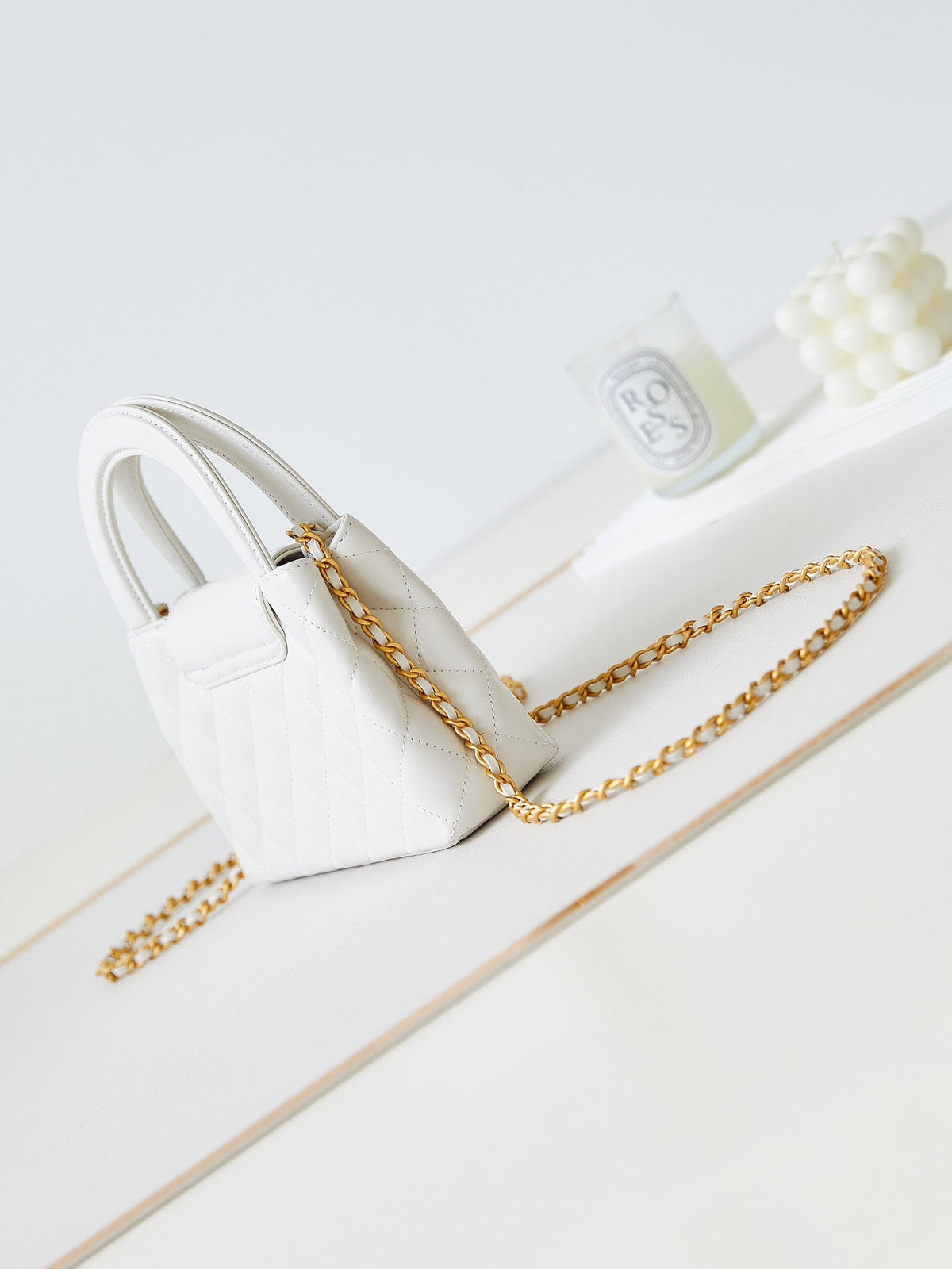 cc 24a nano 19cm kelly shopper bag white lambskin