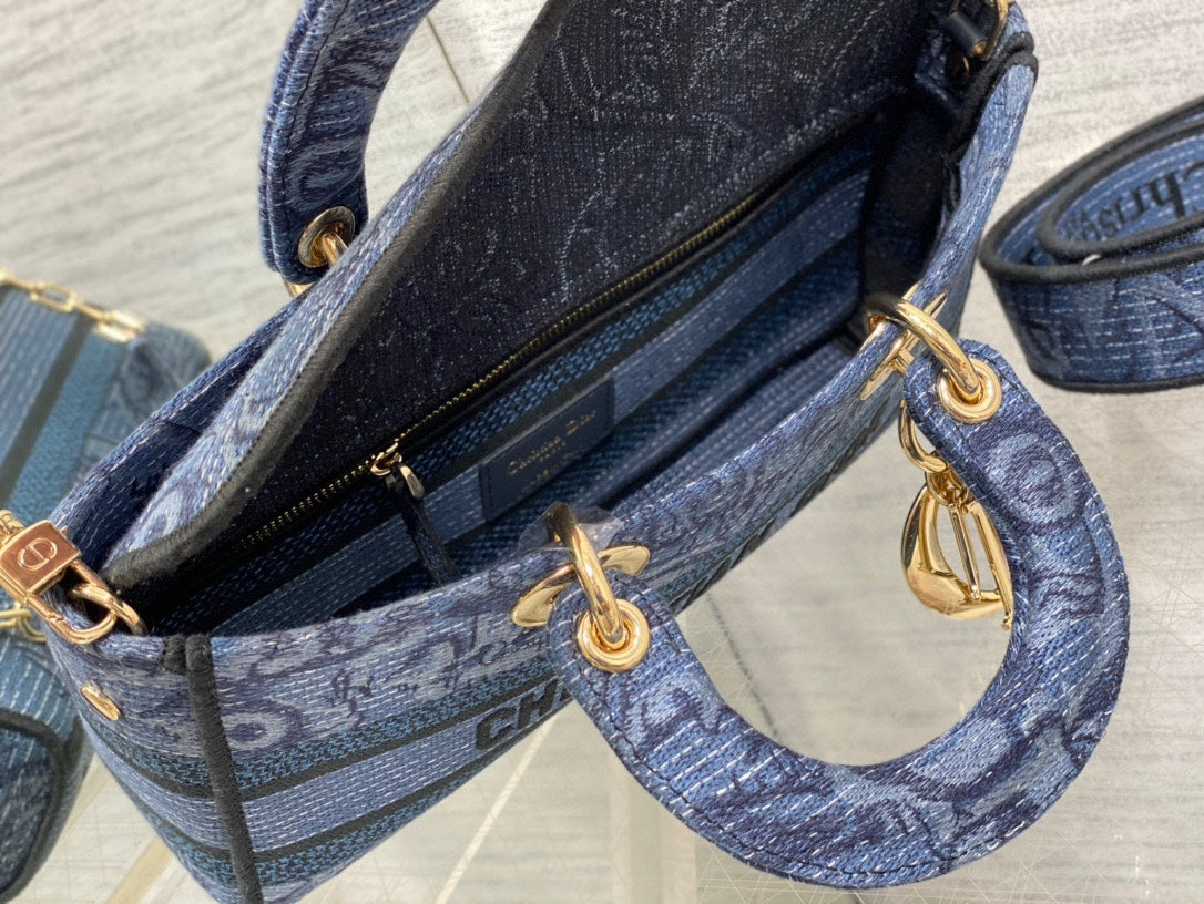 CD Denim Blue Tiger 26 Lady D-Joy Bag Canvas 336633