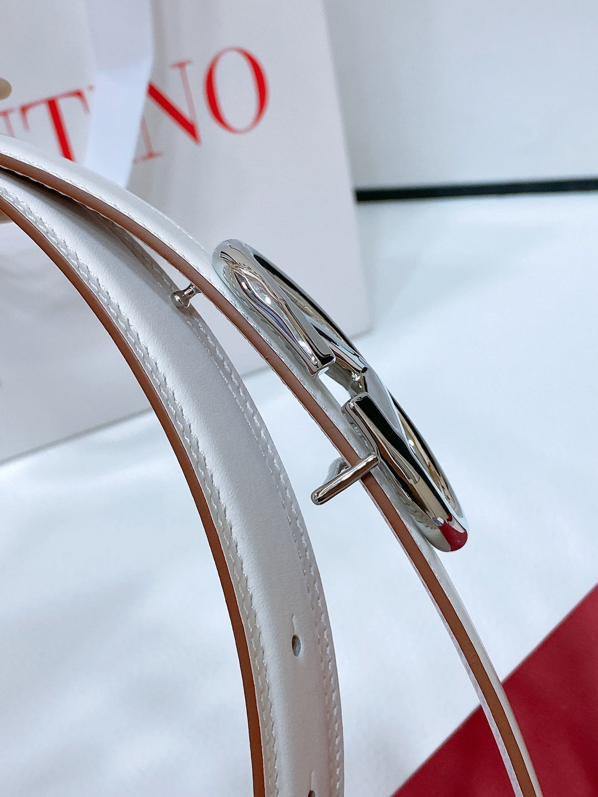 The Bold Edition Belt 30mm White Calfskin Silver Buckle