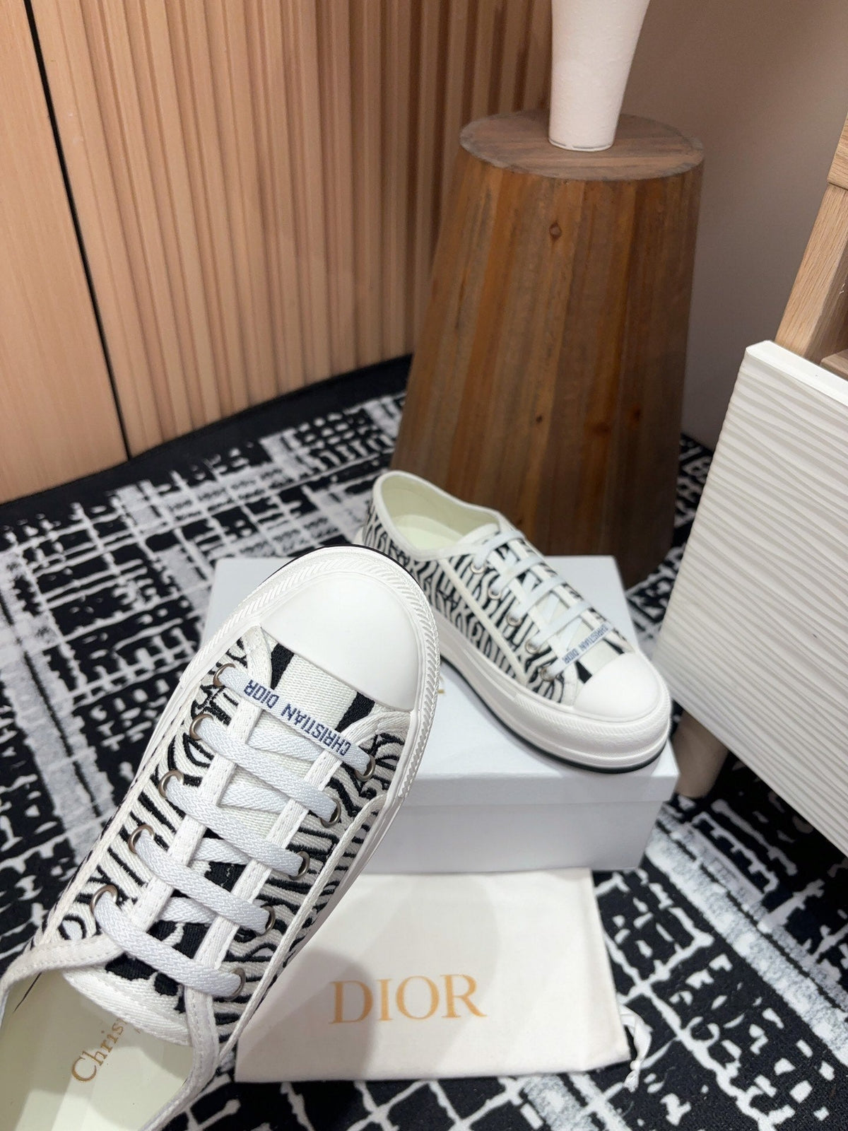 CD Walk'n'Dior Platform Sneaker Black Miss Canvas
