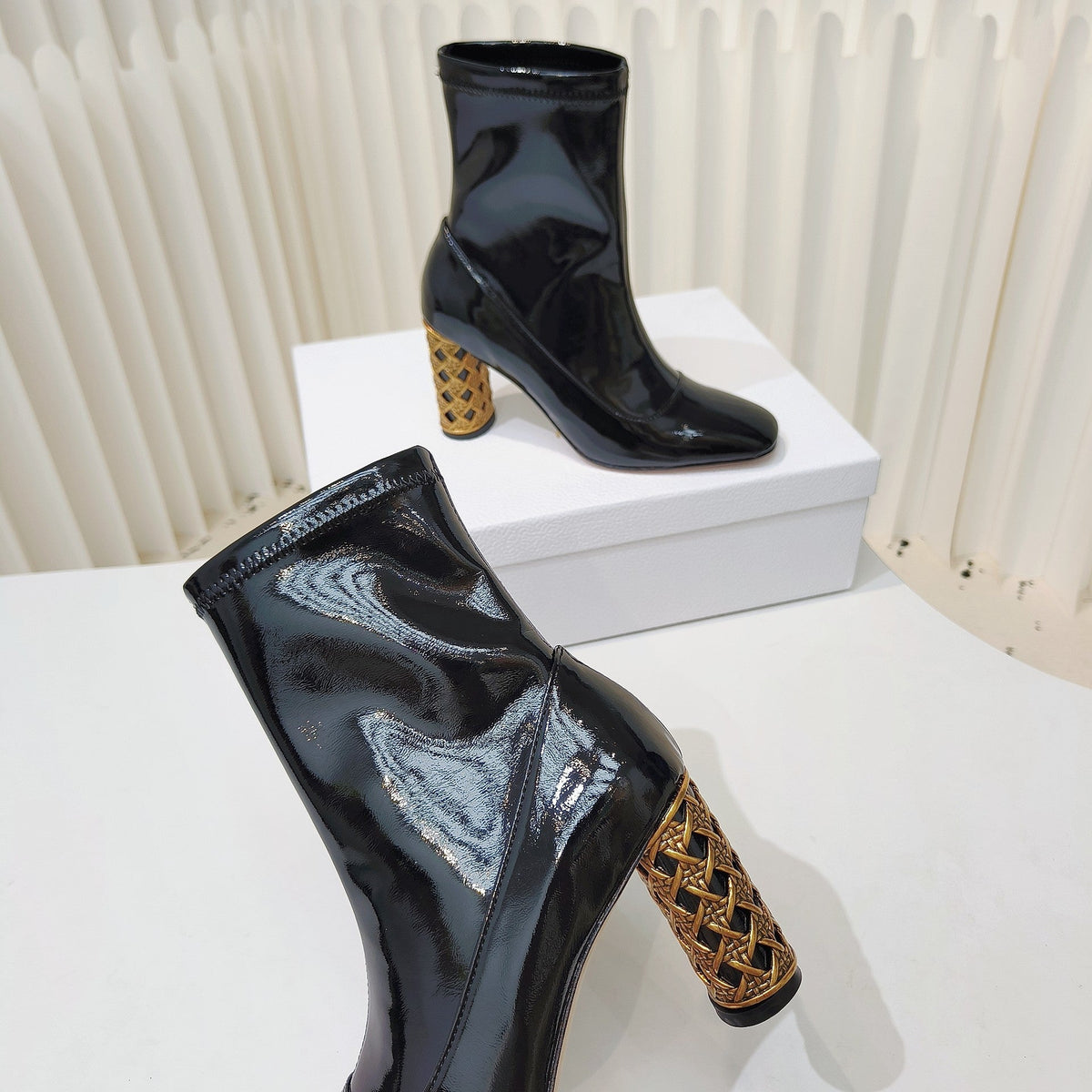 CD Icon Heeled Ankle Boot 80mm In Glossy Black Cowhide 111384