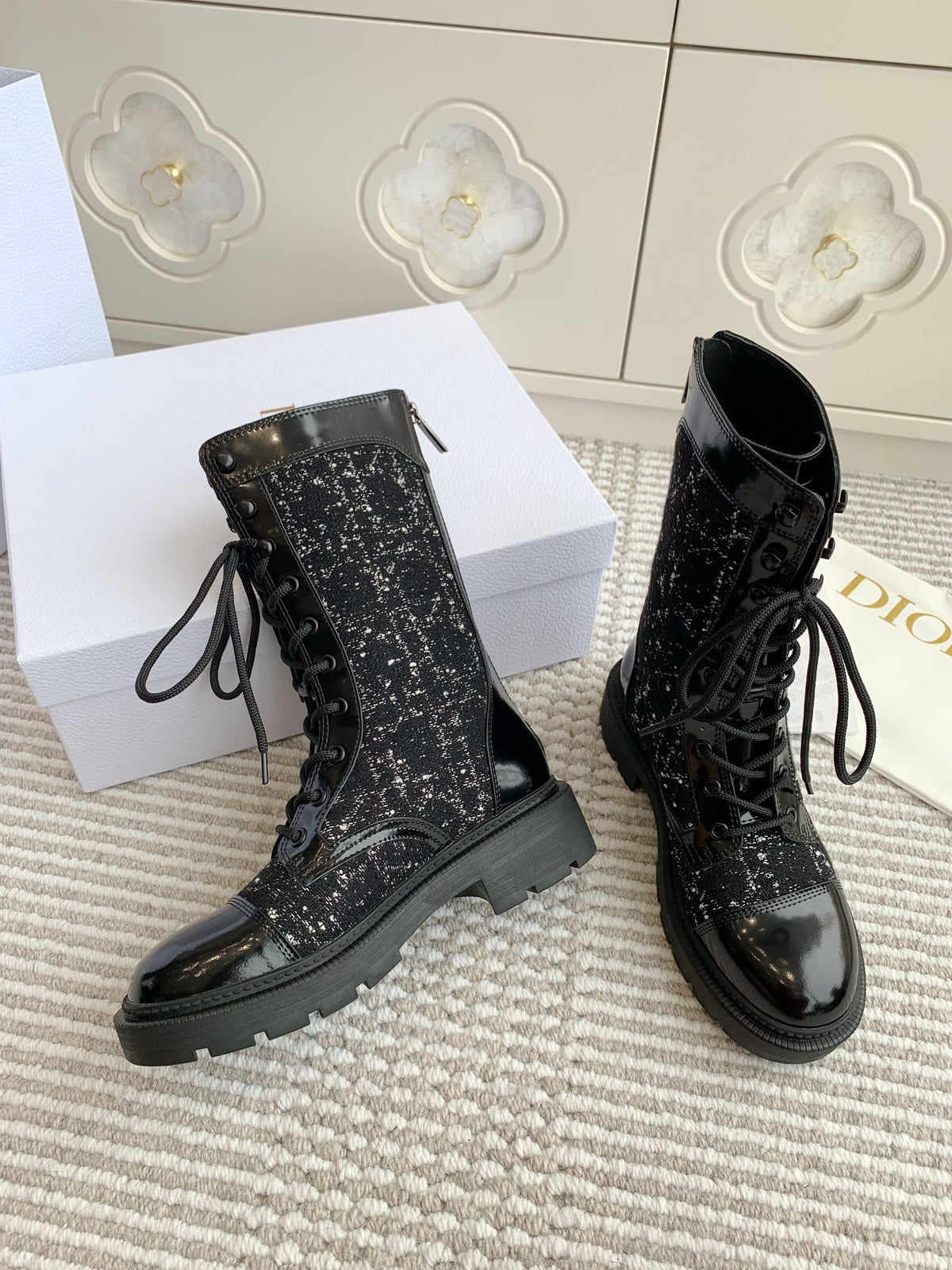 CD D-Unit Ankle Boot In Black Tweed Fabric And Glossy Cowhide 105086