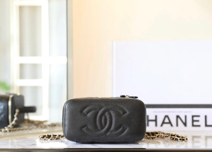 CC 25C Vanity 17cm Black Grained Calfskin