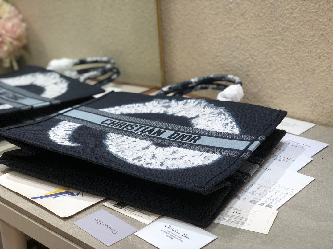 CD Galaxy Book Tote 42cm Bag Canvas 336582