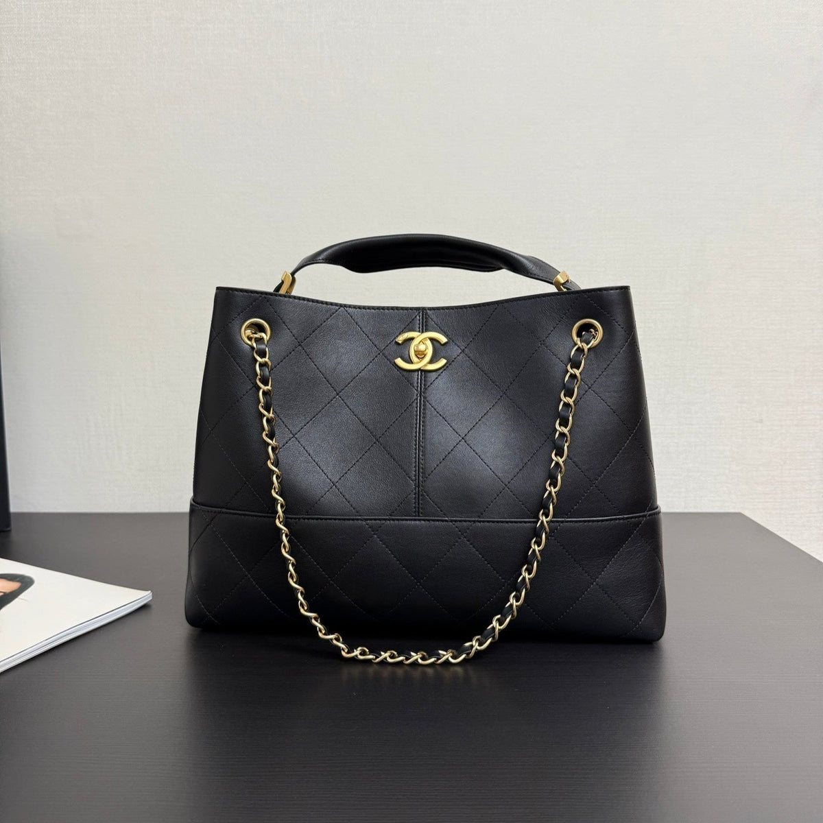 CC 25A Small Tote Bag 36cm Black Calfskin