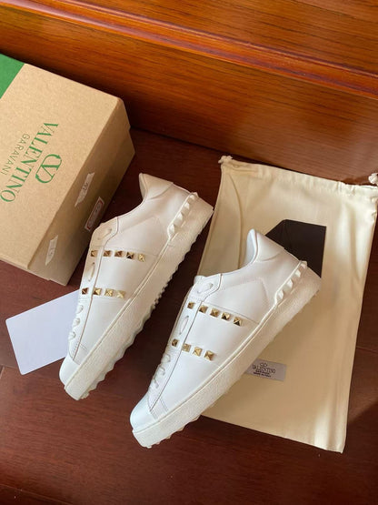 Valen Garavani Rockstud Untitled  Flap Sneaker White Calfskin
