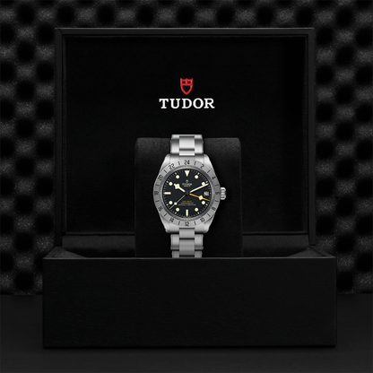 Black Bay Pro GMT 39mm - Black on Bracelet