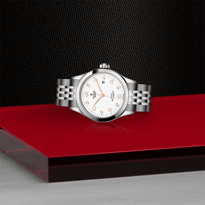 1926 28mm - White, Diamond-Set on Bracelet