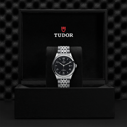 1926 39mm - Black on Bracelet
