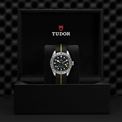 Black Bay Pro 39mm - Black on Fabric Strap