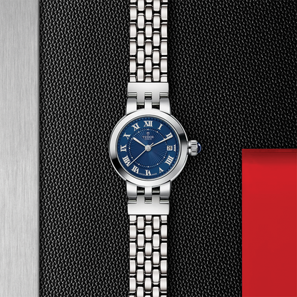 Clair de Rose 26mm - Blue on Bracelet