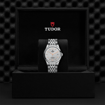 1926 36mm - Silver, Diamond-Set on Bracelet