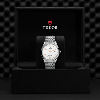 1926 41mm - White on Bracelet