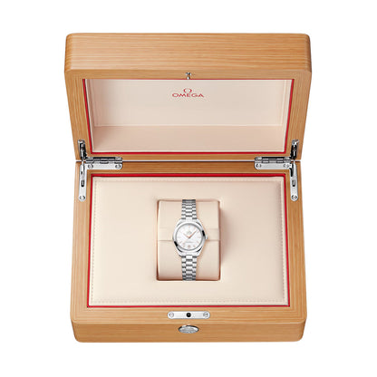Seamaster Aqua Terra 150M 30mm - White on Bracelet